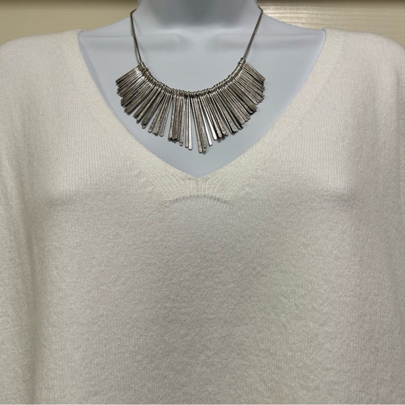 FRENCH CONNECTION • Soft Pullover Sweater - Picture 4 of 11